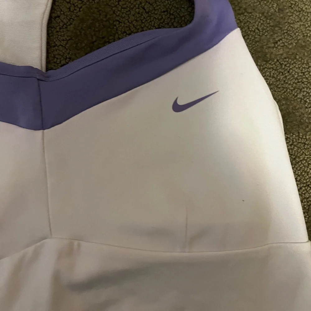 Nike Tops - Picture 4 of 8